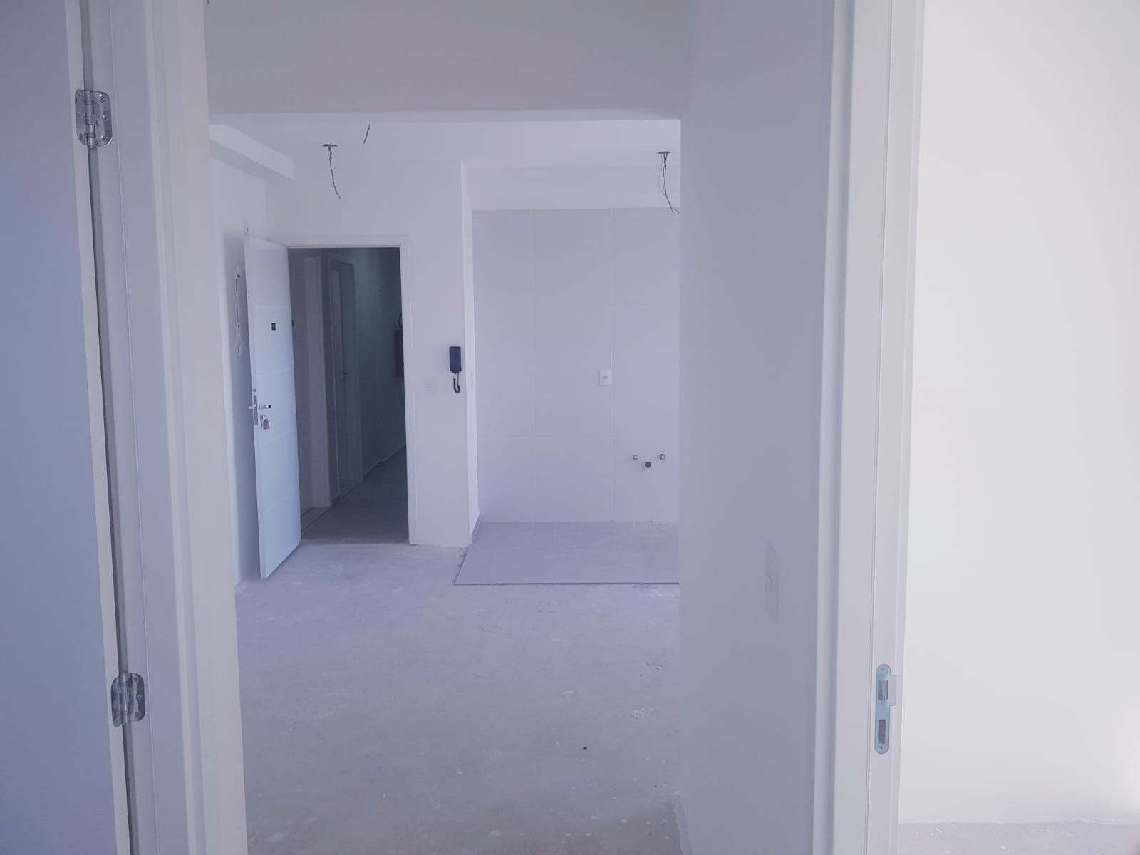 Apartamento novo a venda Bairro Jardim Santo André.  Ótima localização 