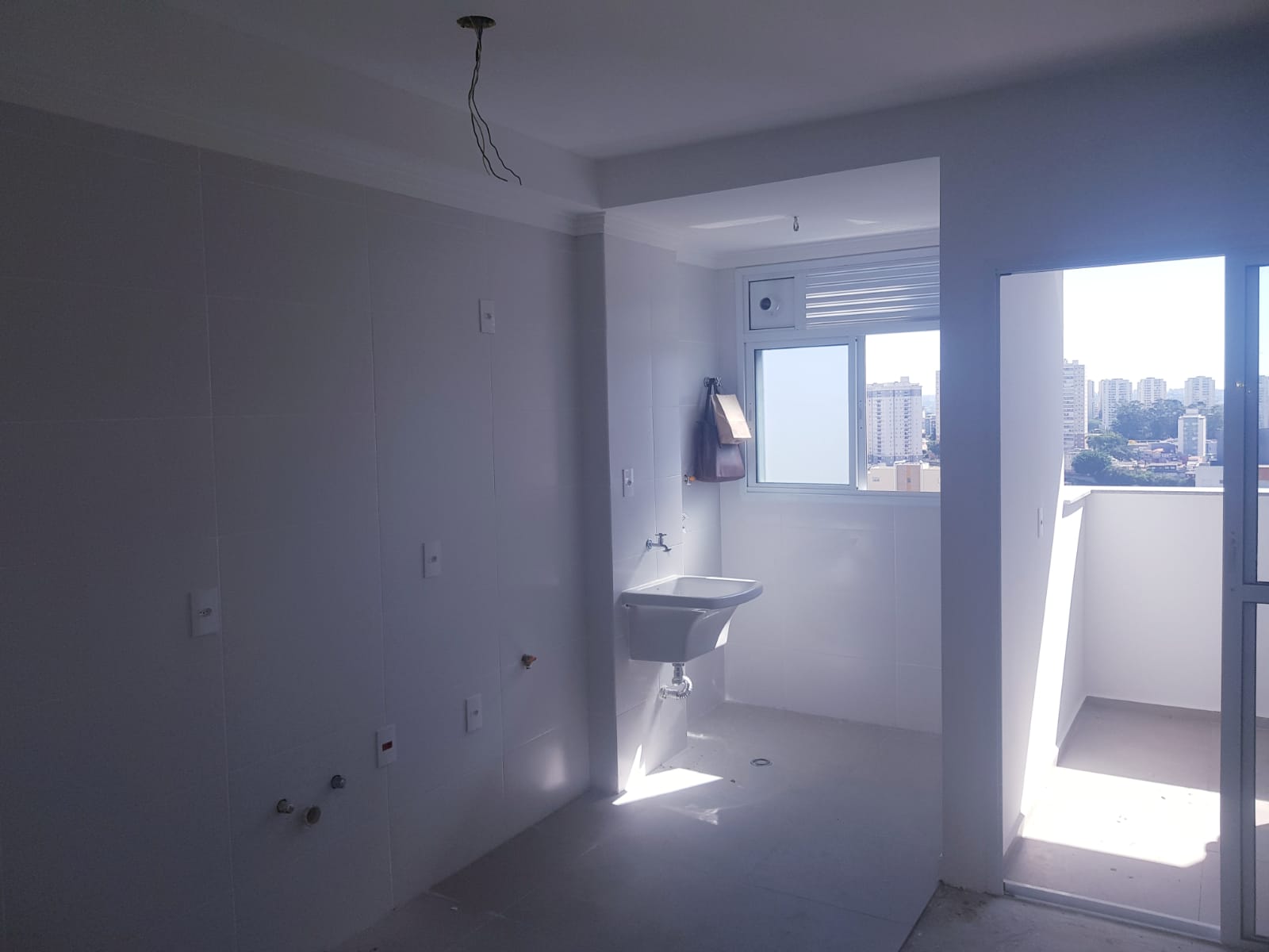 Apartamento novo a venda Bairro Jardim Santo André.  Ótima localização 