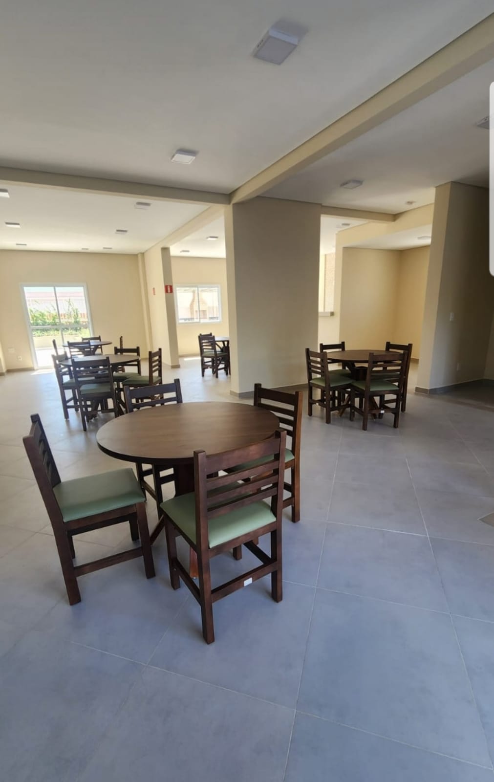 Apartamento novo a venda Bairro Jardim Santo André.  Ótima localização 