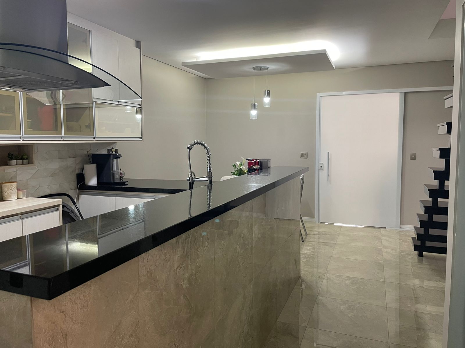 Excelente Sobrado a Venda / Eldorado SP Impecável